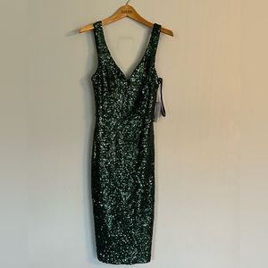 Gorgeous emerald green sequin cocktail dress 🥂 NWT size 4